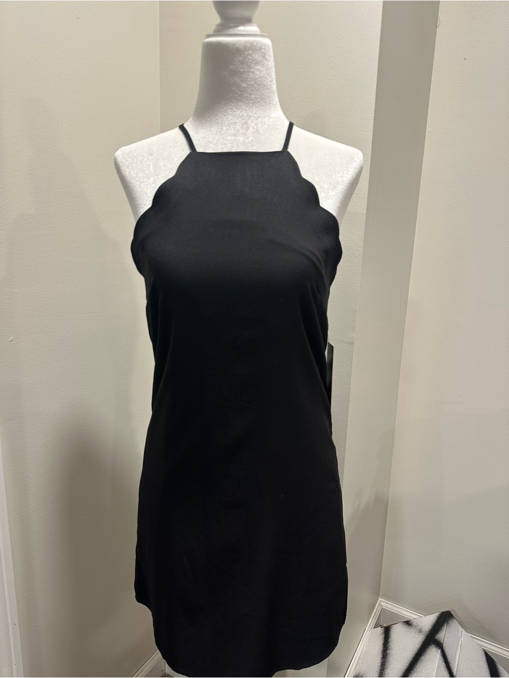 NWT Lulus Black Scalloped High Neck Mini Dress XS - Picture 2 of 10